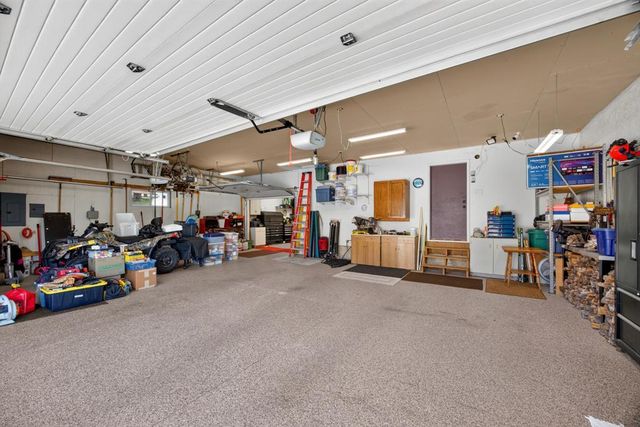 1008 Golfers Court SE, Rochester, MN 55904