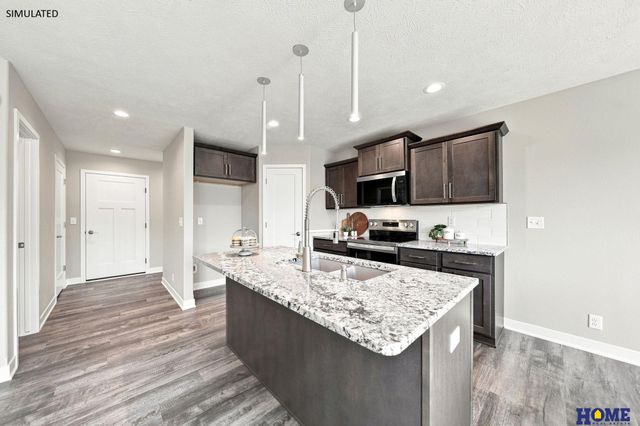 8846 Peregrine Road, Lincoln, NE 68505