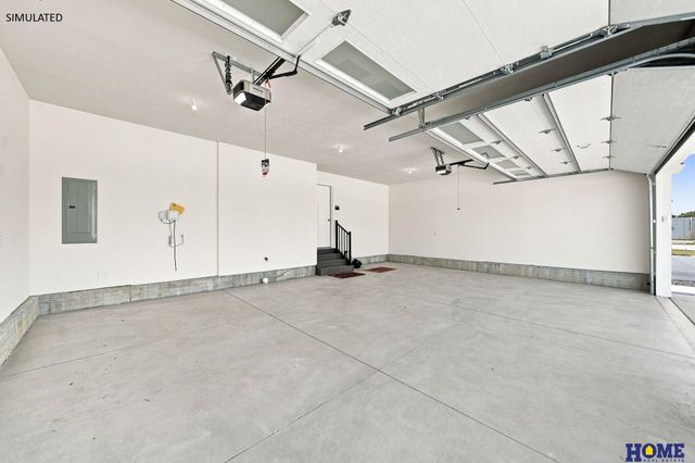 8846 Peregrine Road, Lincoln, NE 68505