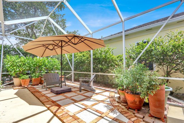 216 Juniper Way, Jupiter, FL 33458