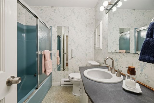 345 Raleigh Tavern Ln, North Andover, MA 01845