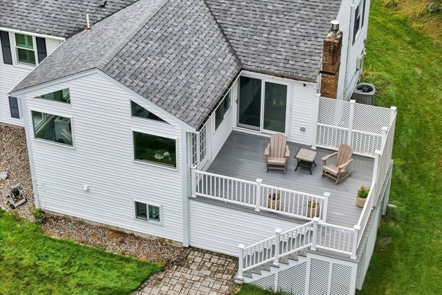 345 Raleigh Tavern Ln, North Andover, MA 01845