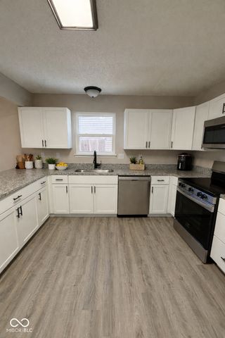 9665 Gull Lake Drive, Indianapolis, IN 46239