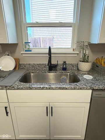 9665 Gull Lake Drive, Indianapolis, IN 46239