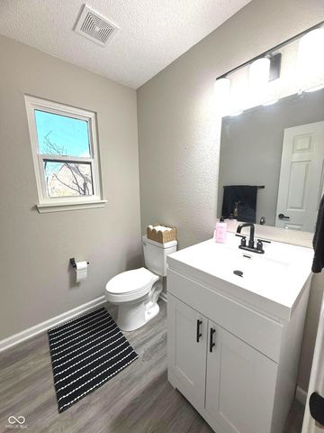 9665 Gull Lake Drive, Indianapolis, IN 46239