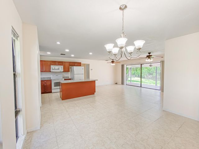 441 SE Glenwood Drive, Port St. Lucie, Port St Lucie, FL 34984