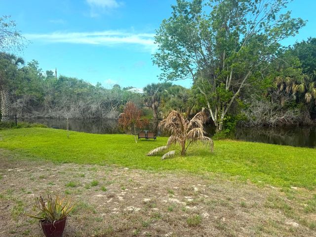 441 SE Glenwood Drive, Port St. Lucie, Port St Lucie, FL 34984