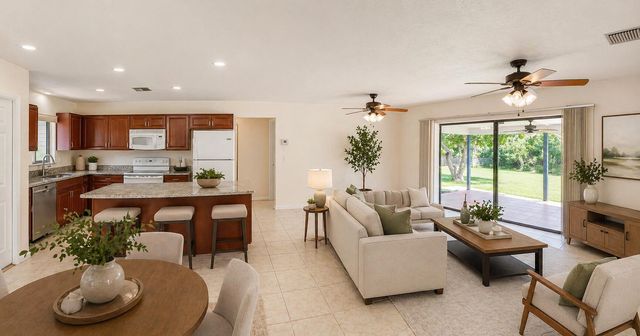 441 SE Glenwood Drive, Port St. Lucie, Port St Lucie, FL 34984