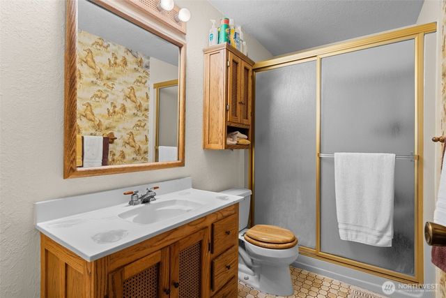 18216 77th Street E, Bonney Lake, WA 98391