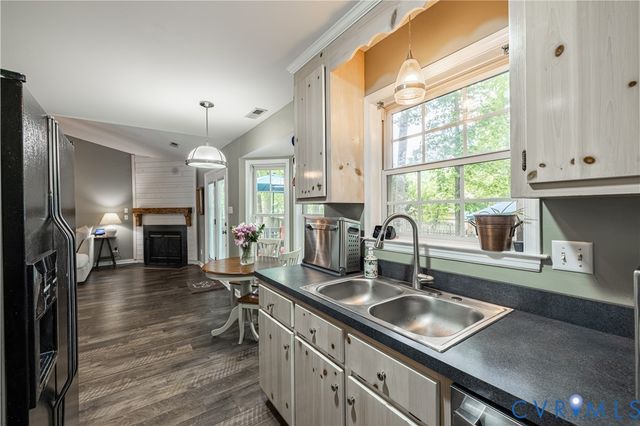 7932 Featherchase Ct, Chesterfield, VA 23832