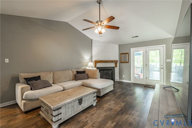 7932 Featherchase Ct, Chesterfield, VA 23832