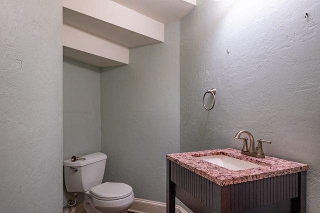 240 Timberleaf Drive, Double Oak, TX 75077