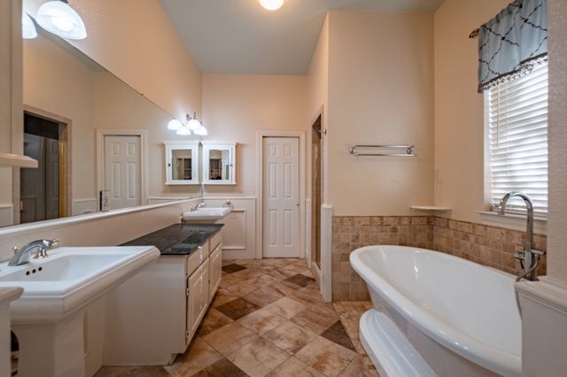 240 Timberleaf Drive, Double Oak, TX 75077