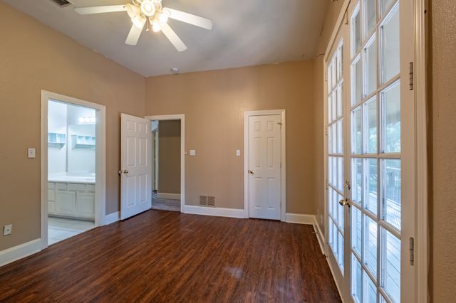 240 Timberleaf Drive, Double Oak, TX 75077