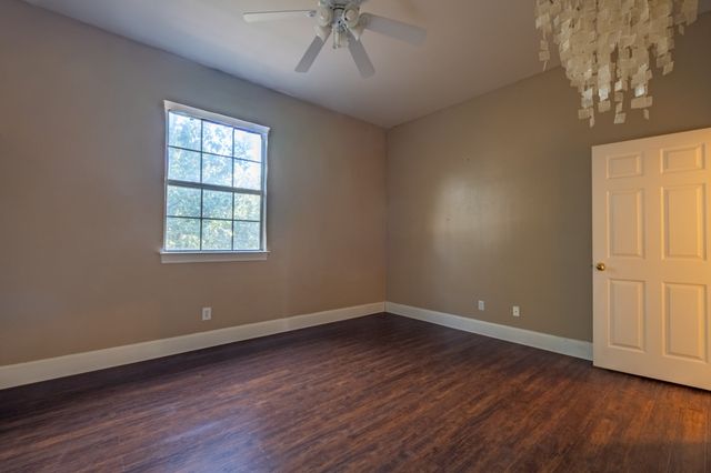 240 Timberleaf Drive, Double Oak, TX 75077