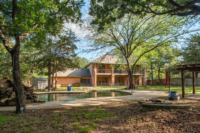 240 Timberleaf Drive, Double Oak, TX 75077
