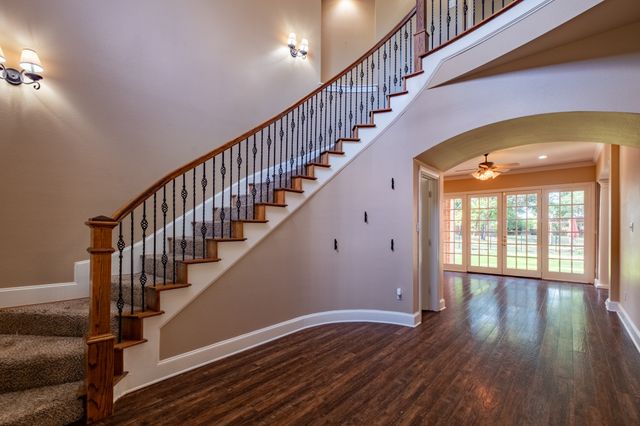 240 Timberleaf Drive, Double Oak, TX 75077