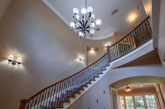 240 Timberleaf Drive, Double Oak, TX 75077