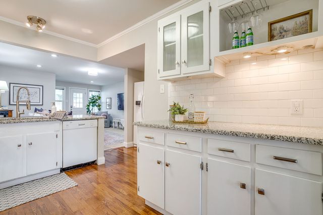 3563 W 5th Street, Fort Worth, TX 76107