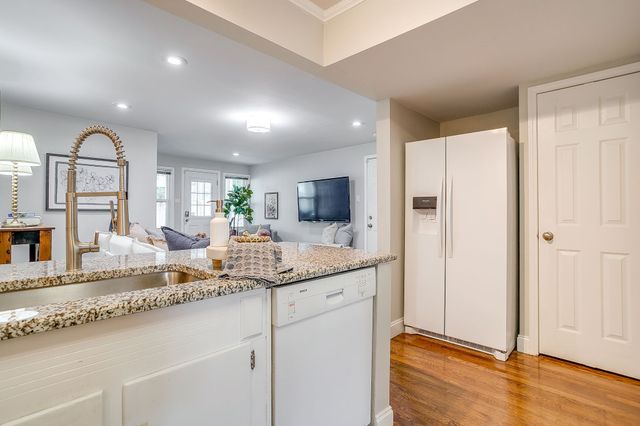 3563 W 5th Street, Fort Worth, TX 76107