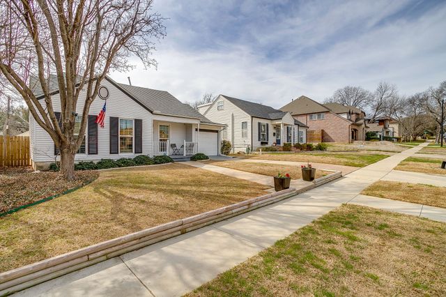 3563 W 5th Street, Fort Worth, TX 76107