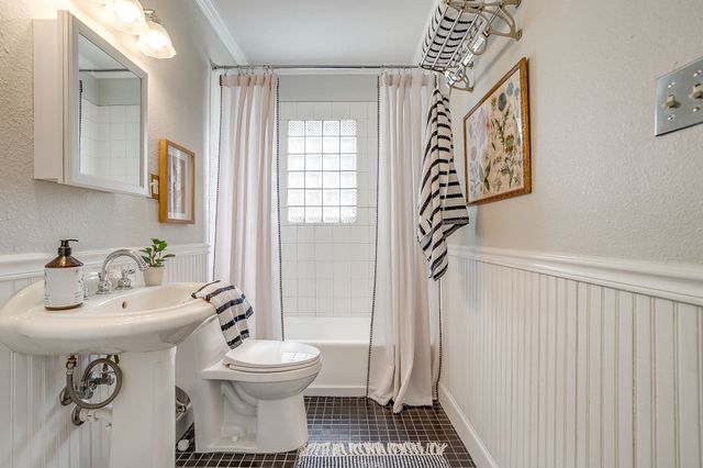 3563 W 5th Street, Fort Worth, TX 76107