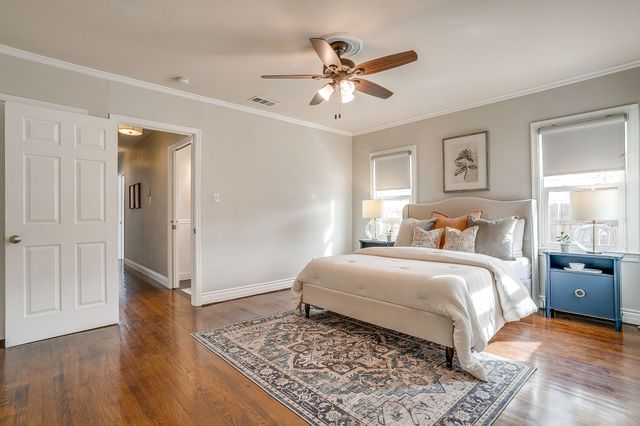 3563 W 5th Street, Fort Worth, TX 76107