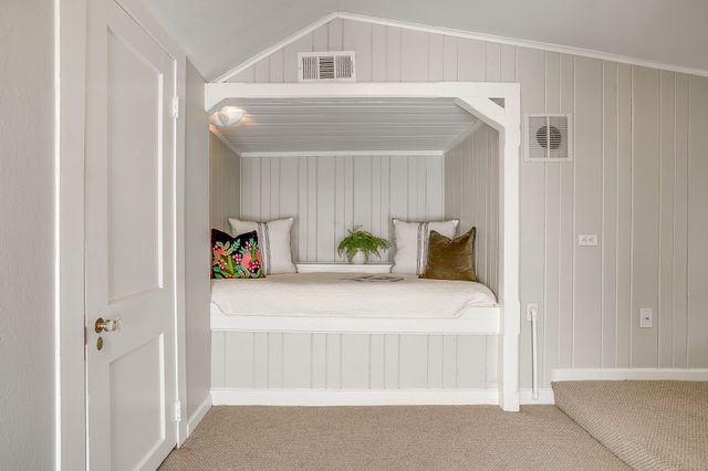 3563 W 5th Street, Fort Worth, TX 76107