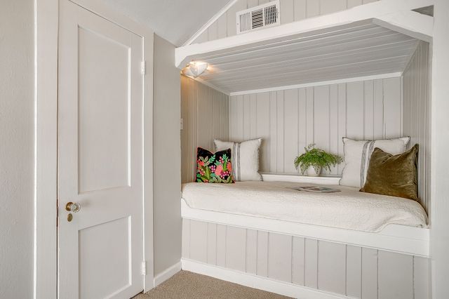 3563 W 5th Street, Fort Worth, TX 76107