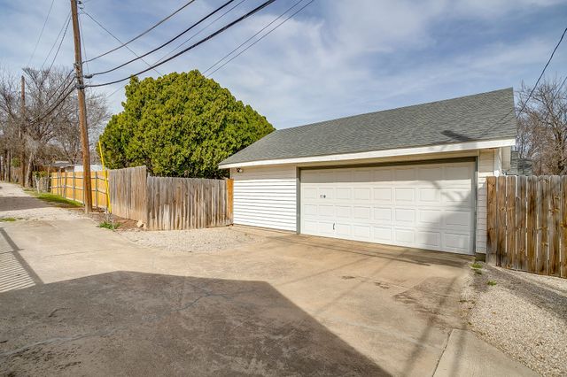 3563 W 5th Street, Fort Worth, TX 76107