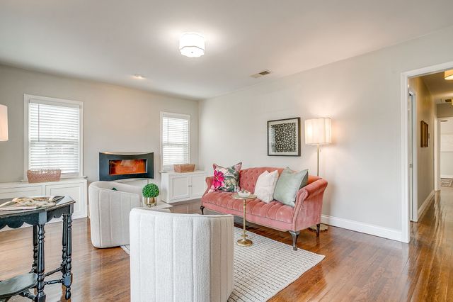 3563 W 5th Street, Fort Worth, TX 76107