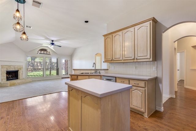 3324 Woodberry Lane, Mckinney, TX 75071