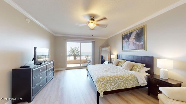 1200 Beach Drive, 205, Gulfport, MS 39507