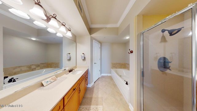 1200 Beach Drive, 205, Gulfport, MS 39507