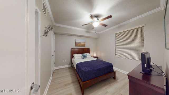 1200 Beach Drive, 205, Gulfport, MS 39507