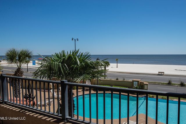 1200 Beach Drive, 205, Gulfport, MS 39507