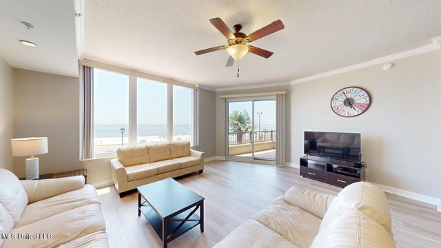 1200 Beach Drive, 205, Gulfport, MS 39507