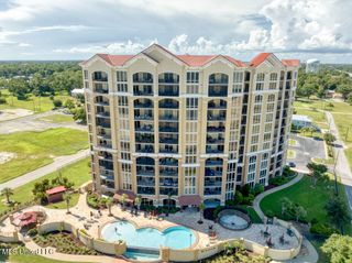 1200 Beach Drive, 205, Gulfport, MS 39507
