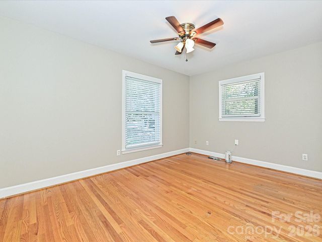 6947 Woodstock Drive, Charlotte, NC 28210