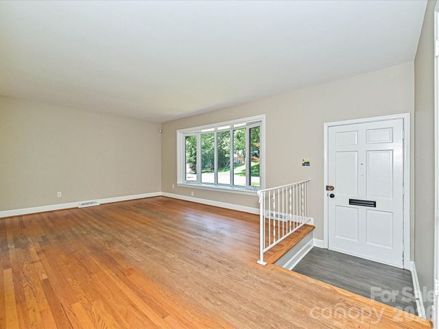 6947 Woodstock Drive, Charlotte, NC 28210