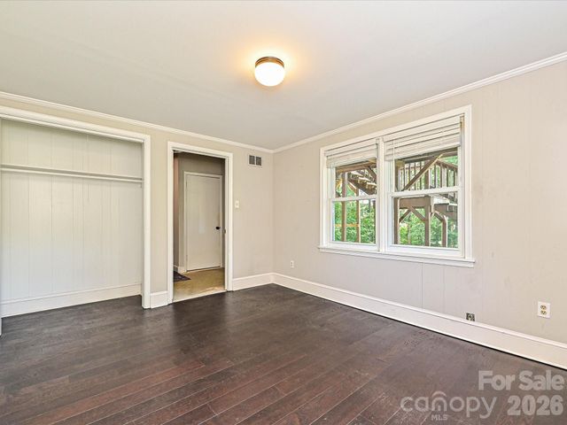 6947 Woodstock Drive, Charlotte, NC 28210