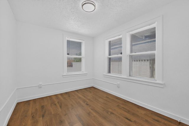 322 Princeton Drive SE, Albuquerque, NM 87106