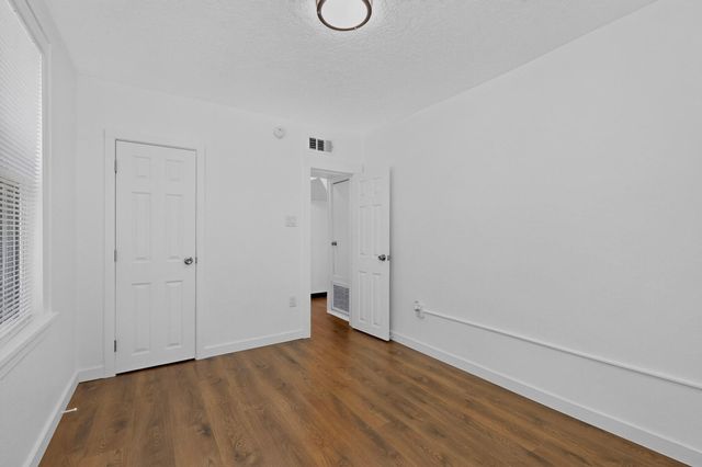 322 Princeton Drive SE, Albuquerque, NM 87106
