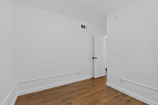 322 Princeton Drive SE, Albuquerque, NM 87106