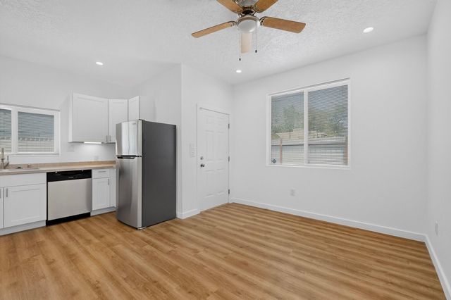 322 Princeton Drive SE, Albuquerque, NM 87106