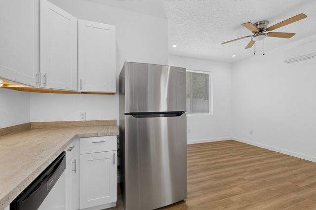 322 Princeton Drive SE, Albuquerque, NM 87106