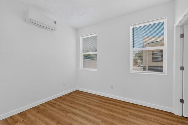 322 Princeton Drive SE, Albuquerque, NM 87106