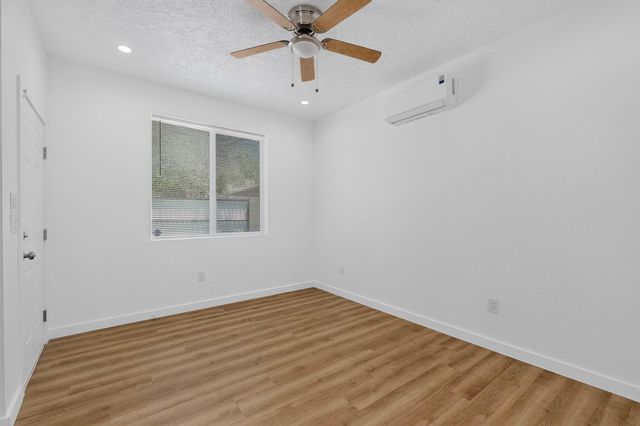 322 Princeton Drive SE, Albuquerque, NM 87106