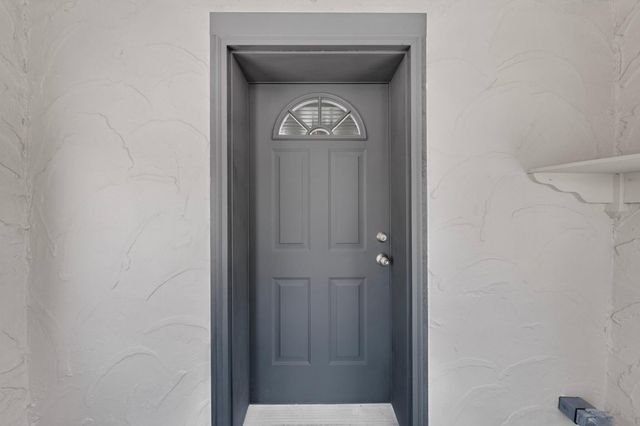 322 Princeton Drive SE, Albuquerque, NM 87106