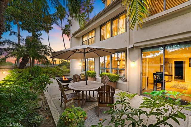 1 Sea Cove Lane, Newport Beach, CA 92660